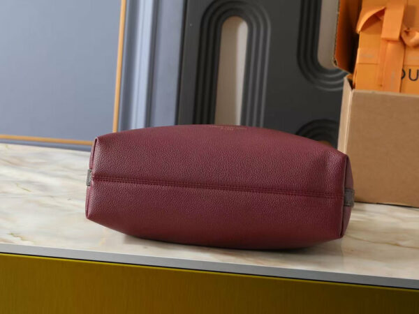 LV Multipass Grained Calfskin Bag LV Multipass Grained Calfskin Bag