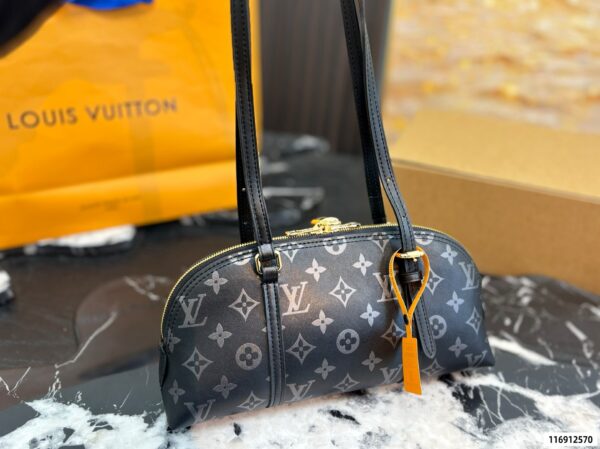 LV Squire East-West Bag 268161-1 QA LV Squire East-West Bag 268161-1 QA