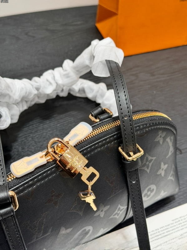 LV Squire PM lv268258 QA LV Squire PM lv268258 QA
