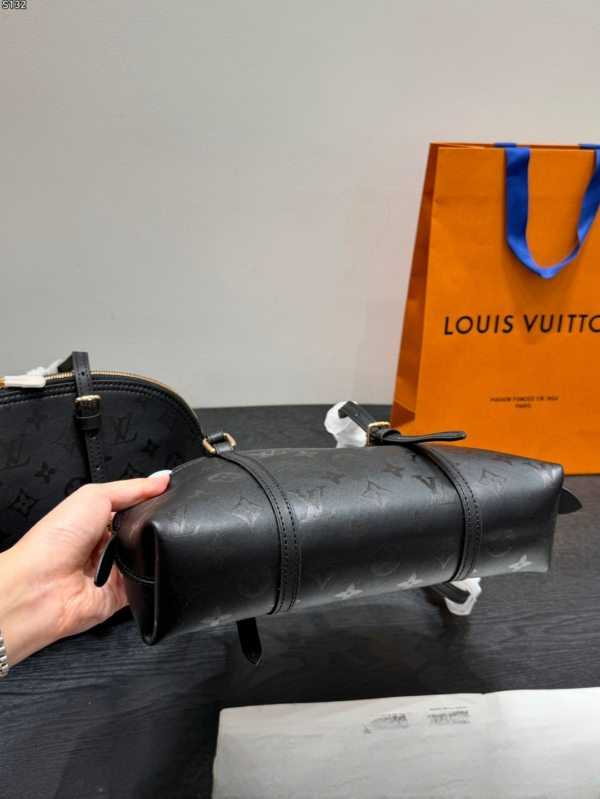 LV Squire PM lv268258 QA LV Squire PM lv268258 QA