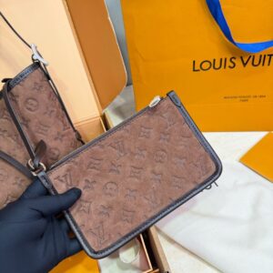 Stylish Fashion Carry LV Handbag LV268265 QA