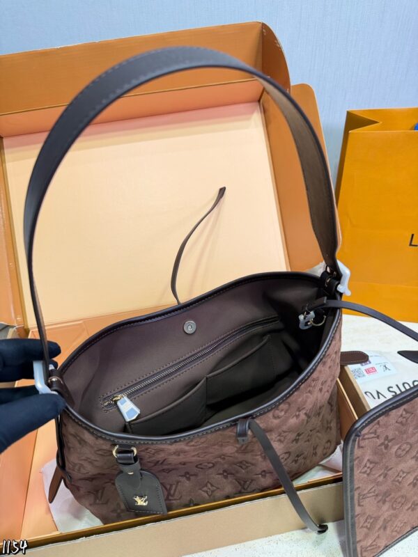 Stylish Fashion Carry LV Handbag LV268265 QA Stylish Fashion Carry LV Handbag LV268265 QA