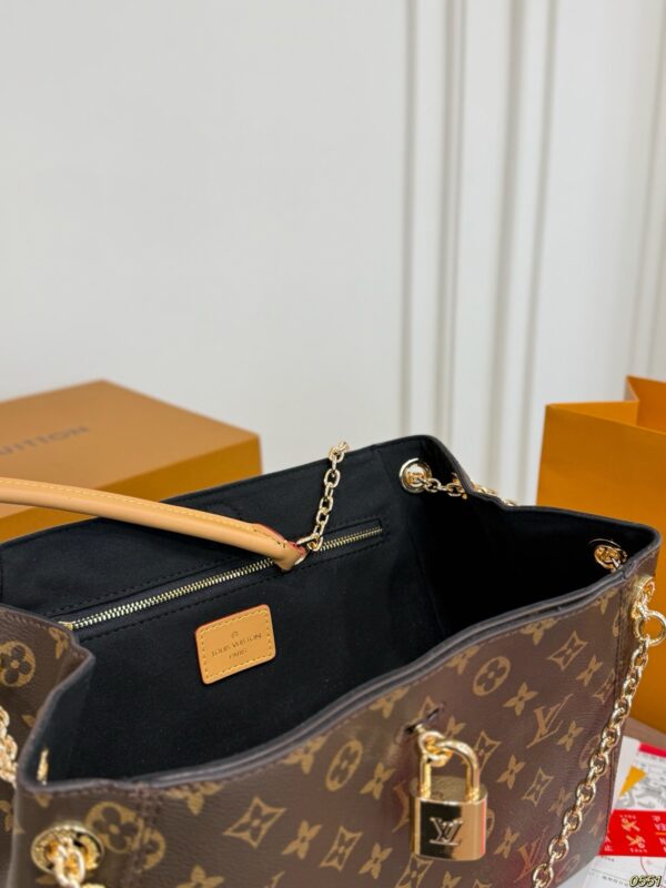 Stylish Fashion Carry LV Handbag LV2682513 QA Stylish Fashion Carry LV Handbag LV2682513 QA