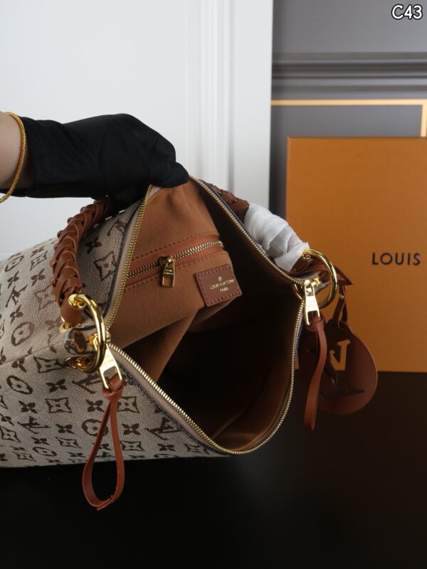 Stylish Fashion Carry LV Handbag LV268179 QA Stylish Fashion Carry LV Handbag LV268179 QA
